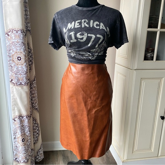 Anne Klein Western Leather Skirt - Picture 2 of 16